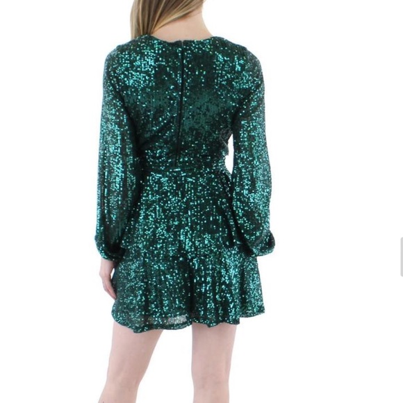 Emerald green dress - Picture 2 of 3